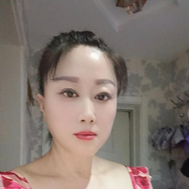 电视塔性感巨乳少妇