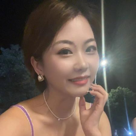 活泼少妇